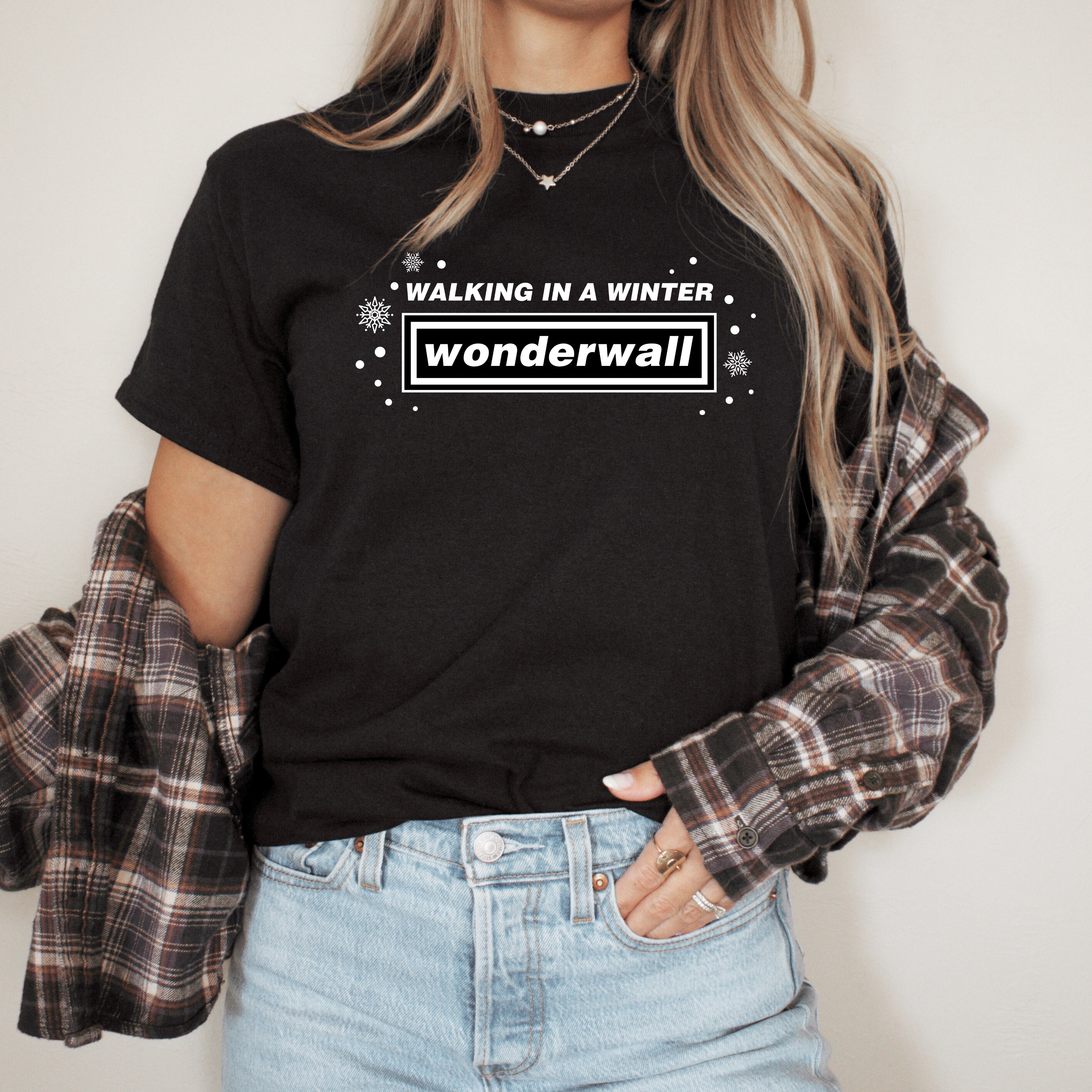 WINTER WONDERWALL